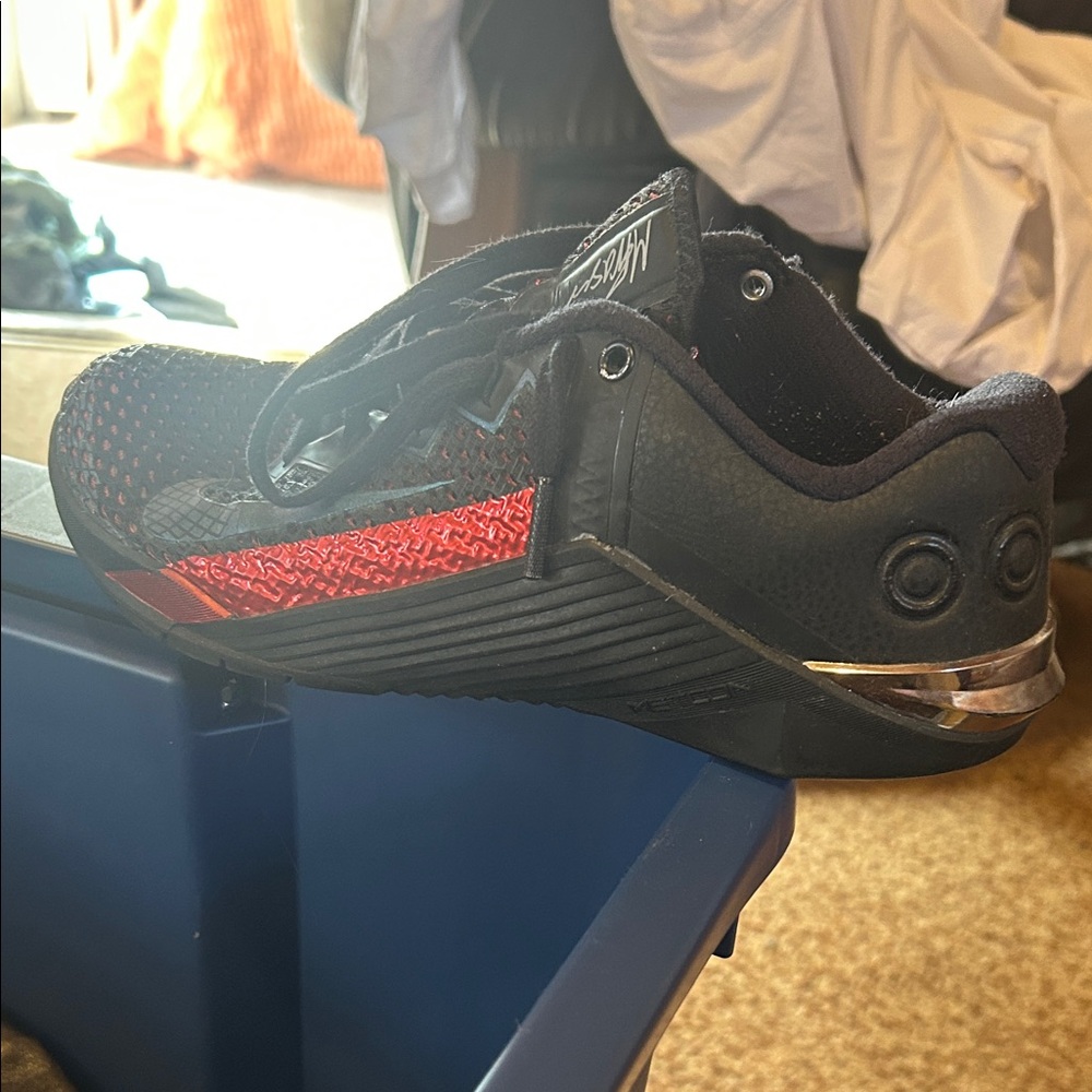 Black and Red nike metcon Fraser’s Athletic Shoes